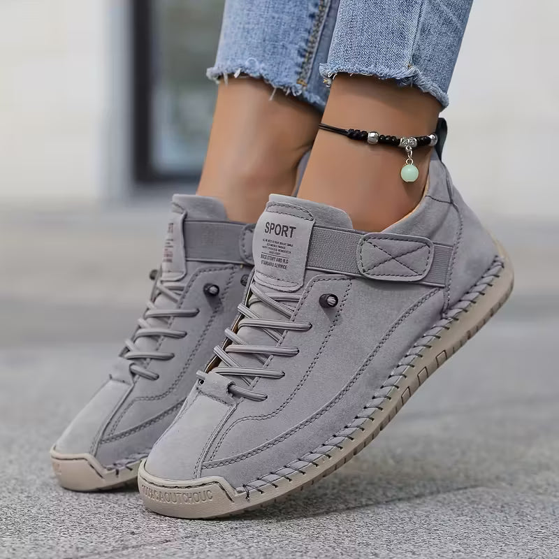 Mia | Comfortable sneakers with ergonomic support