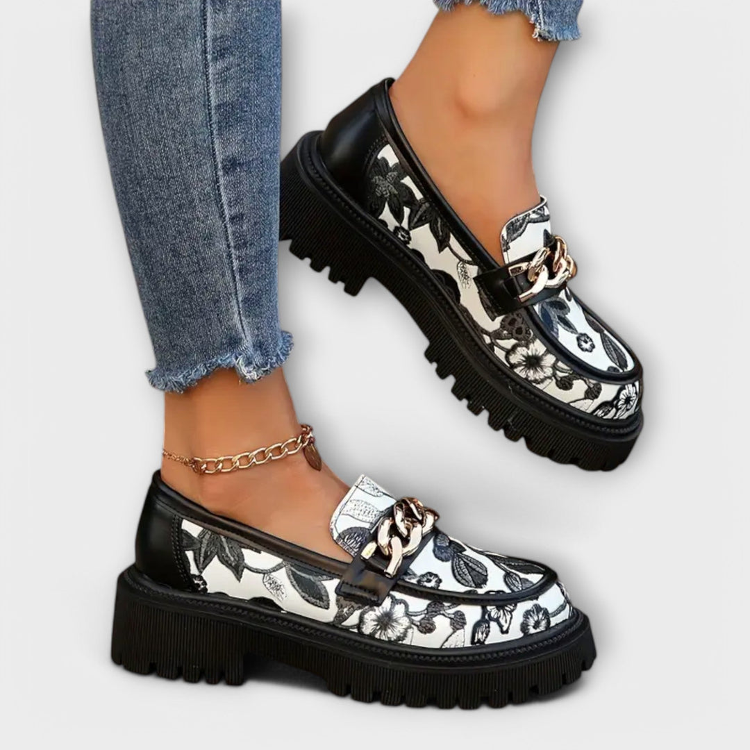 Amira | Retro Loafers with Floral Pattern
