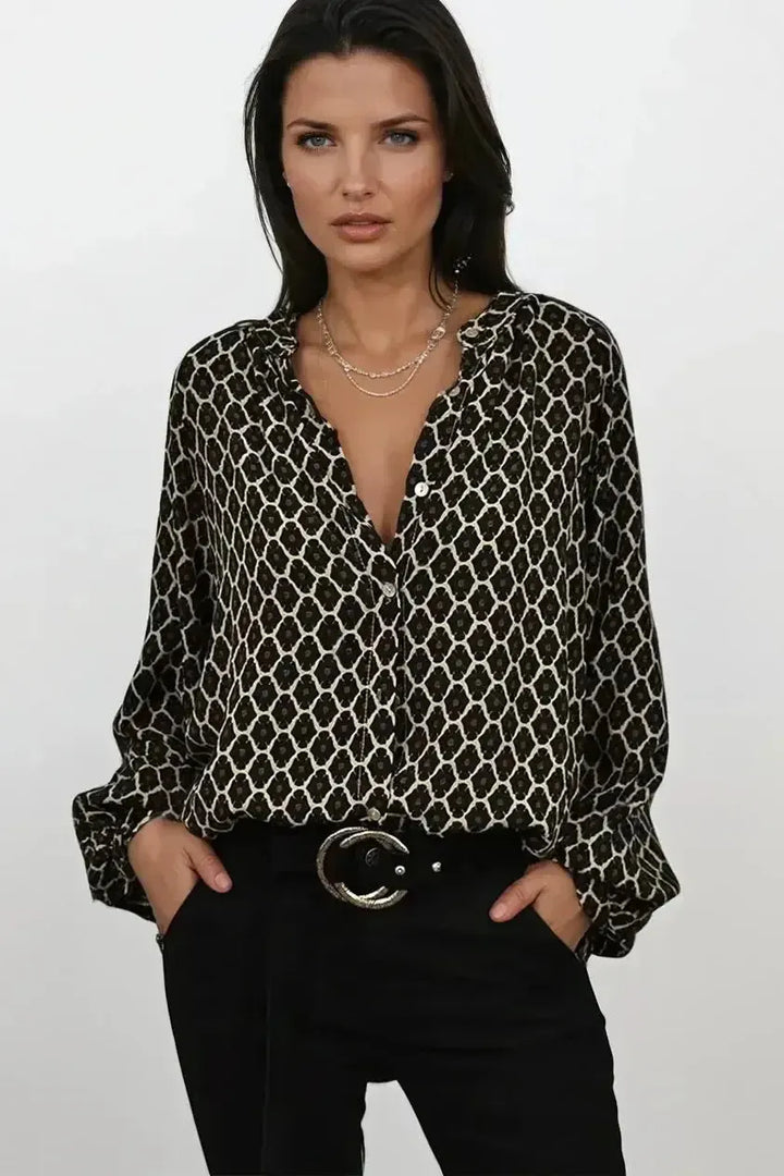 Beatriz - Elegant V-Neck Blouse