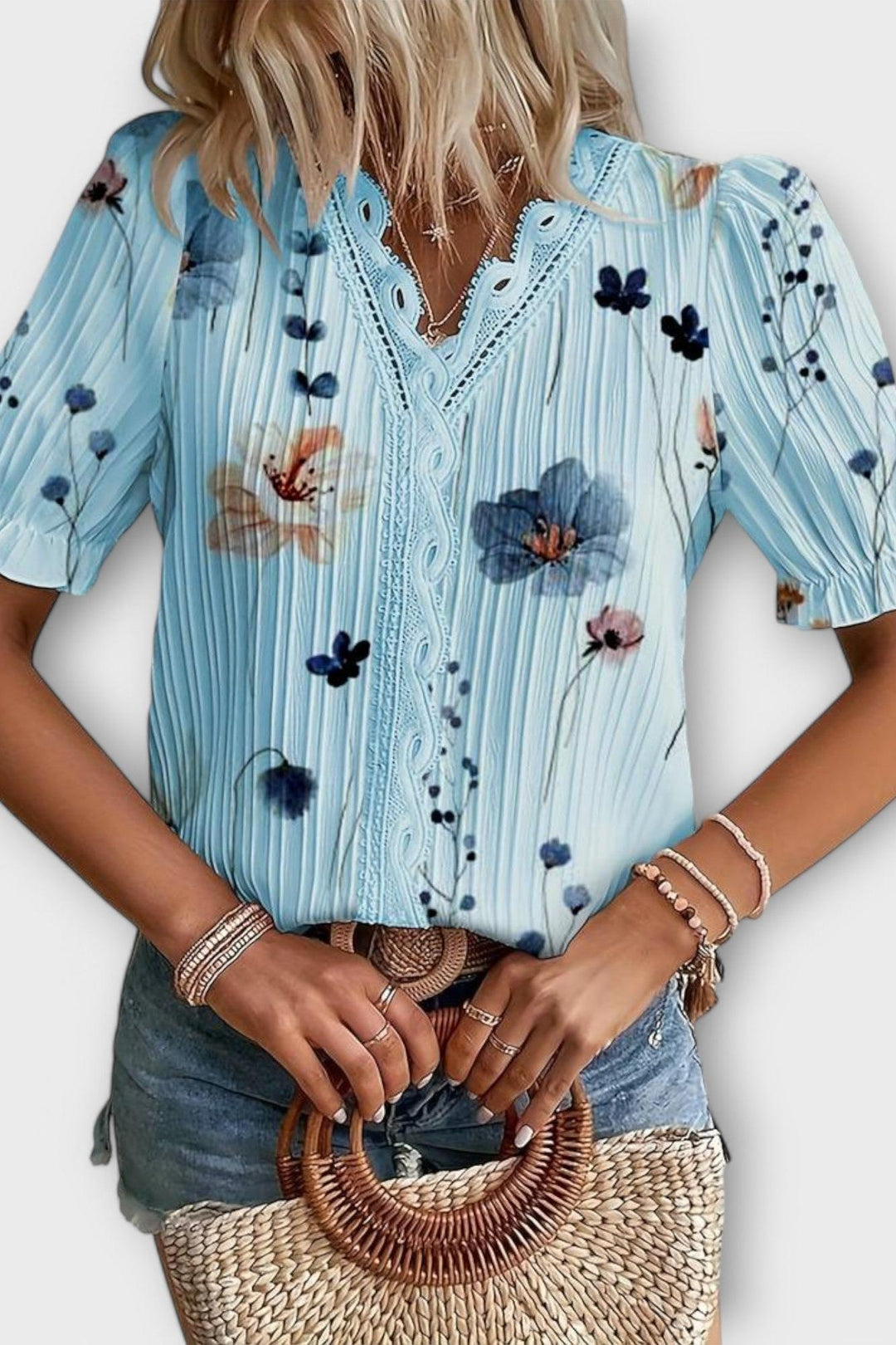 Bruna - Elegant top with a heart-shaped neckline