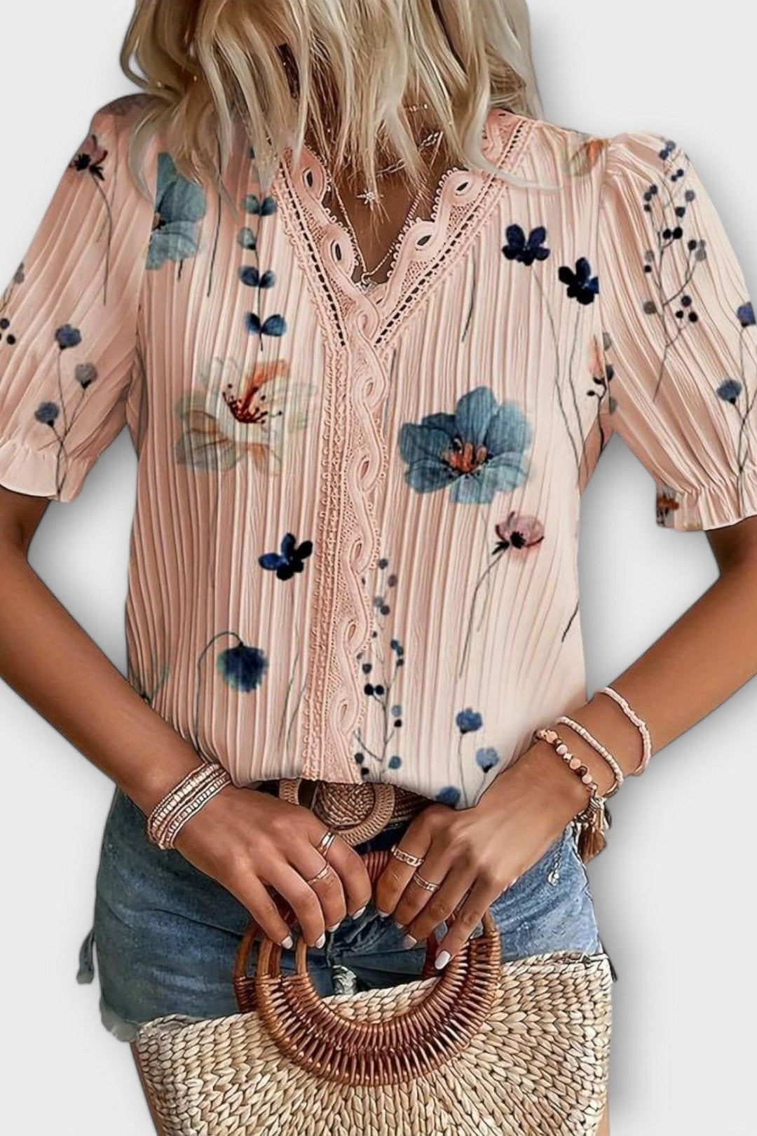 Bruna - Elegant top with a heart-shaped neckline