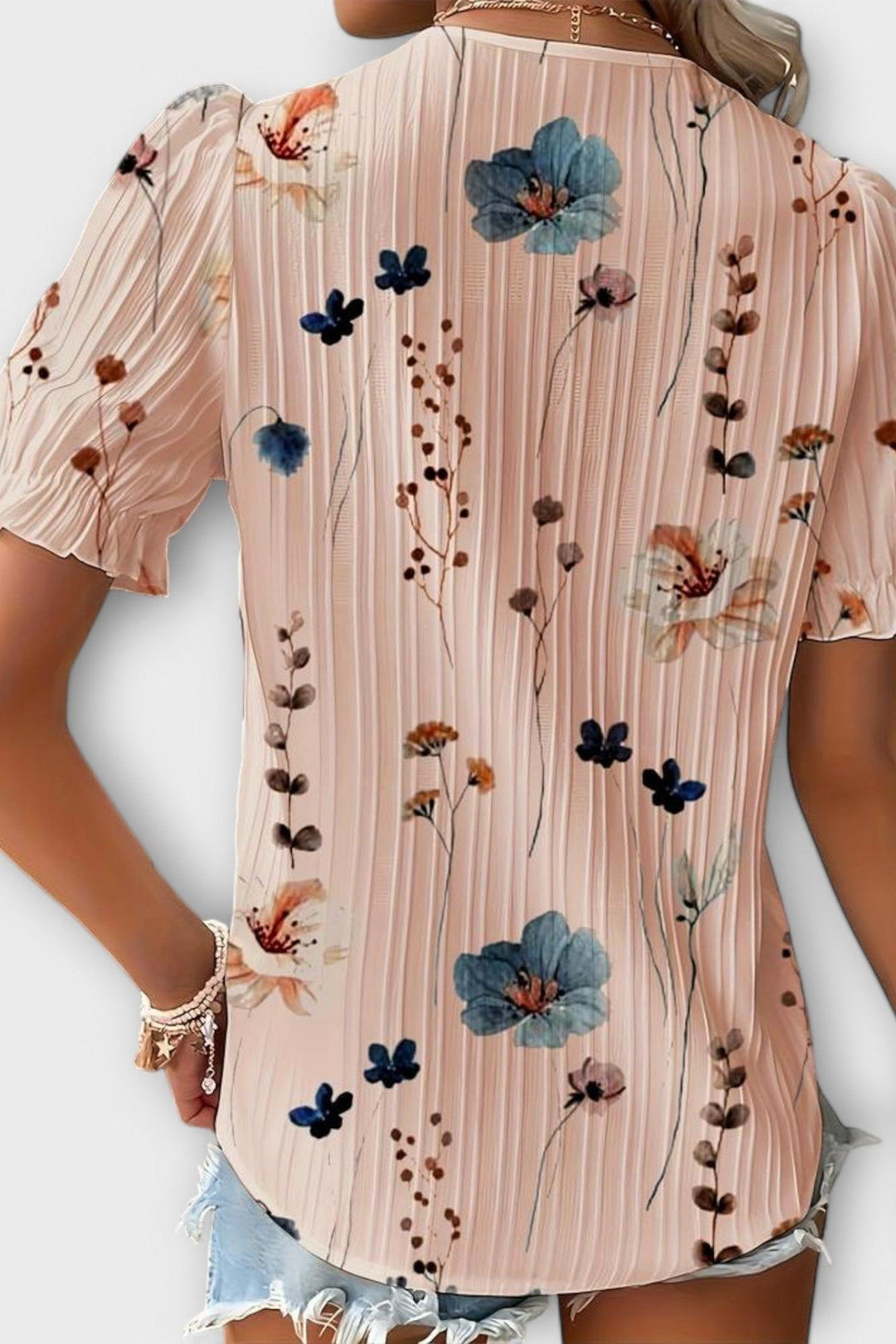 Bruna - Elegant top with a heart-shaped neckline