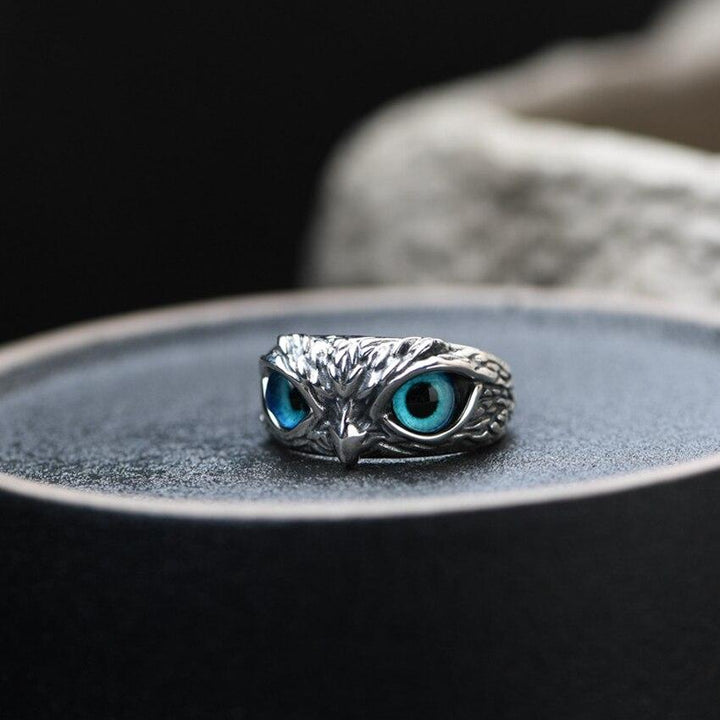 Adjustable ring with lucky owl in silver and opal