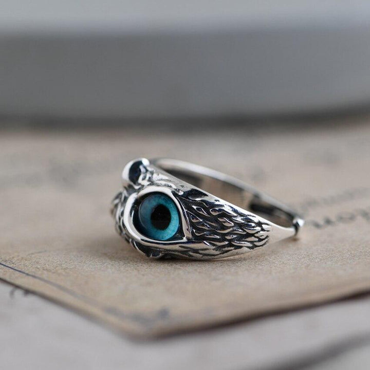 Adjustable ring with lucky owl in silver and opal
