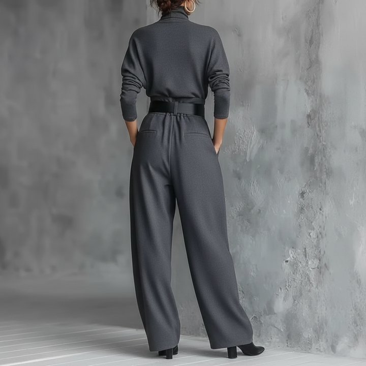 Lillia – zestaw z golfem i prostymi spodniami