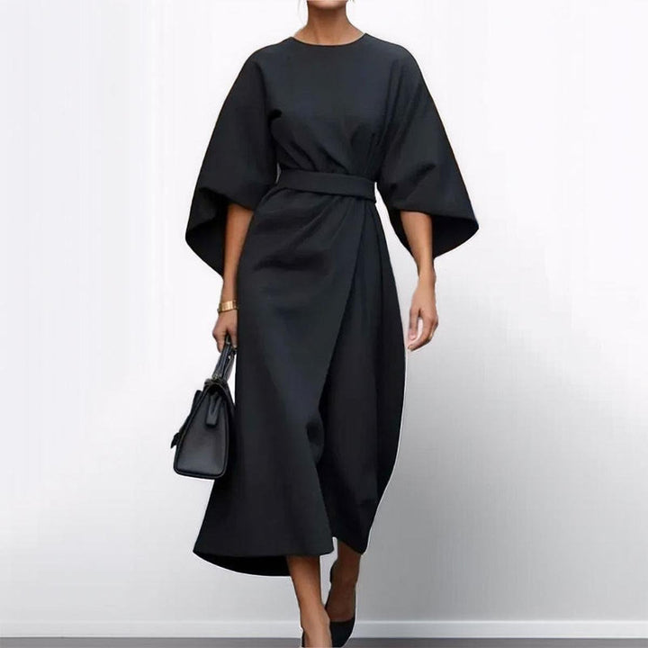 Eldra | Maxi dress with batwing sleeves in satin finish