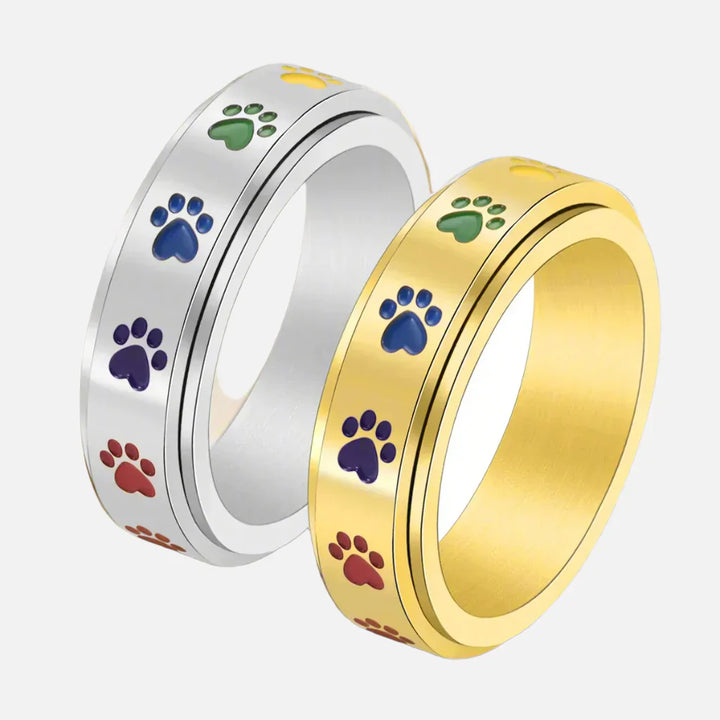 Rotating stress relief ring for paws