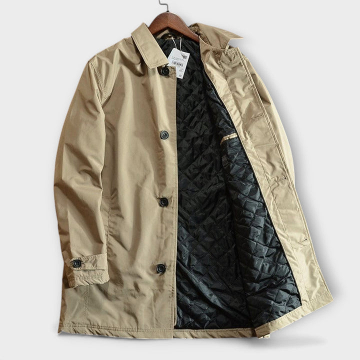 Carlos | Reliable  weatherproof coat